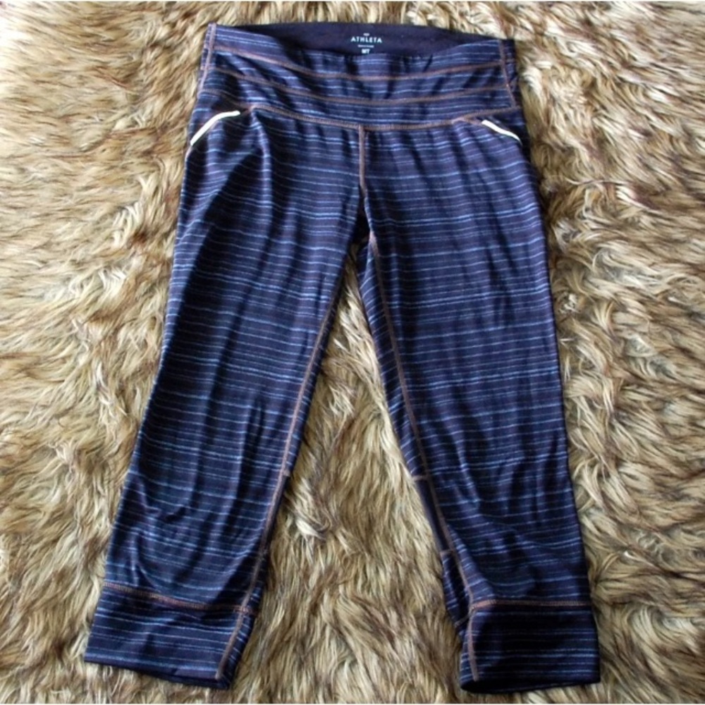 Athleta Chaturanga Striped Cropped Capri Leggings